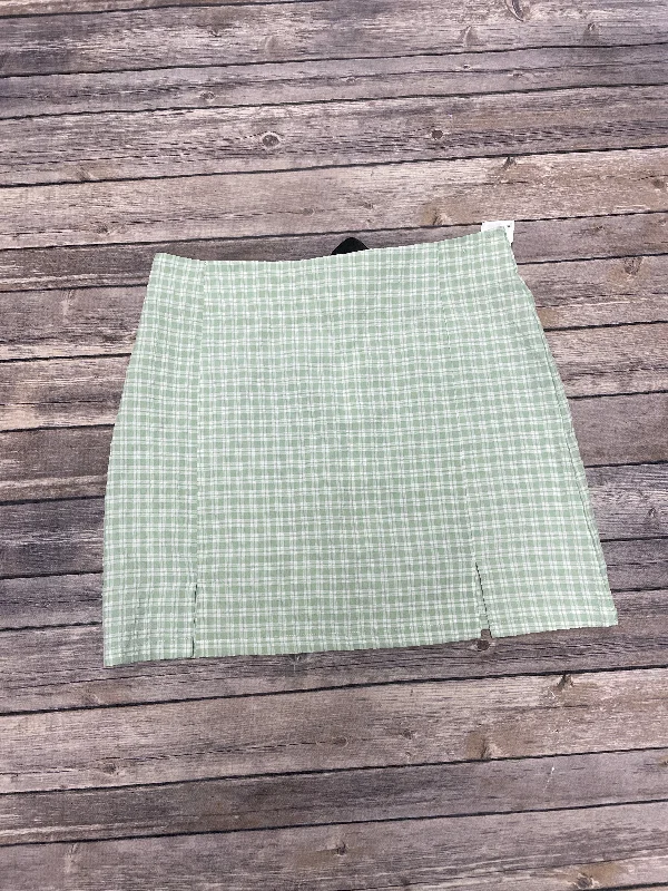 Skirt Mini & Short By Shein In Green & White, Size: L