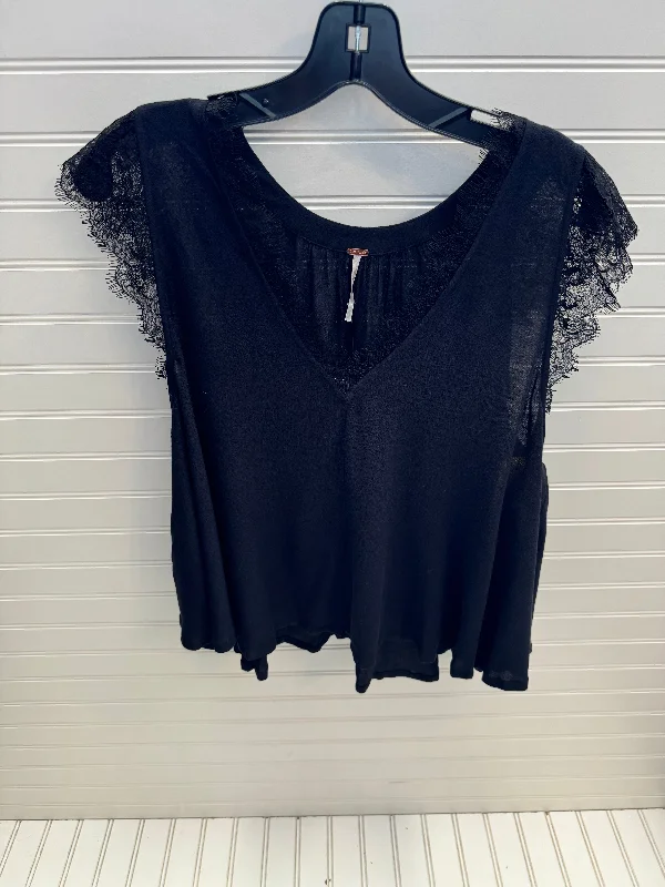 Top Short Sleeve By Free People In Black, Size: Xs