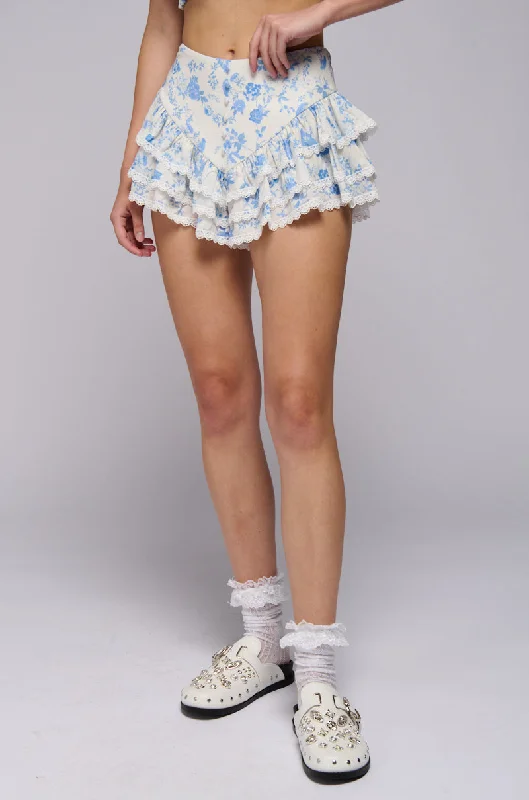 CALL ME PRETTY FLORAL SHORT WITH LACE